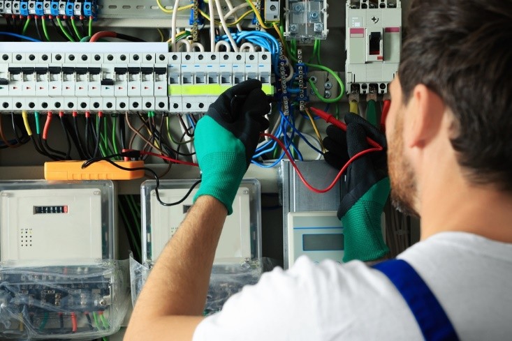 The Best Time to Schedule Commercial Electrical Services in Texas